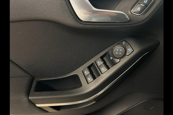Ford Fiesta 1.0 EcoBoost Hybrid Titanium AIRCO NAVI CRUISE BLUETOOTH APPLE CARPLAY PDC CHROOM ZEER NETTE AUTO