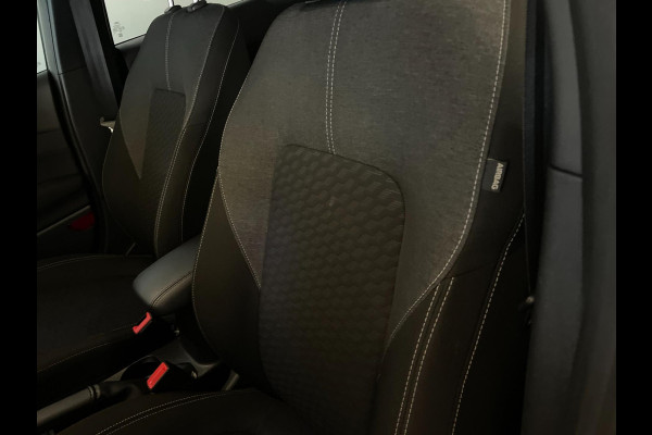 Ford Fiesta 1.0 EcoBoost Hybrid Titanium AIRCO NAVI CRUISE BLUETOOTH APPLE CARPLAY PDC CHROOM ZEER NETTE AUTO