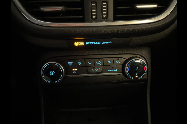 Ford Fiesta 1.0 EcoBoost Hybrid Titanium AIRCO NAVI CRUISE BLUETOOTH APPLE CARPLAY PDC CHROOM ZEER NETTE AUTO