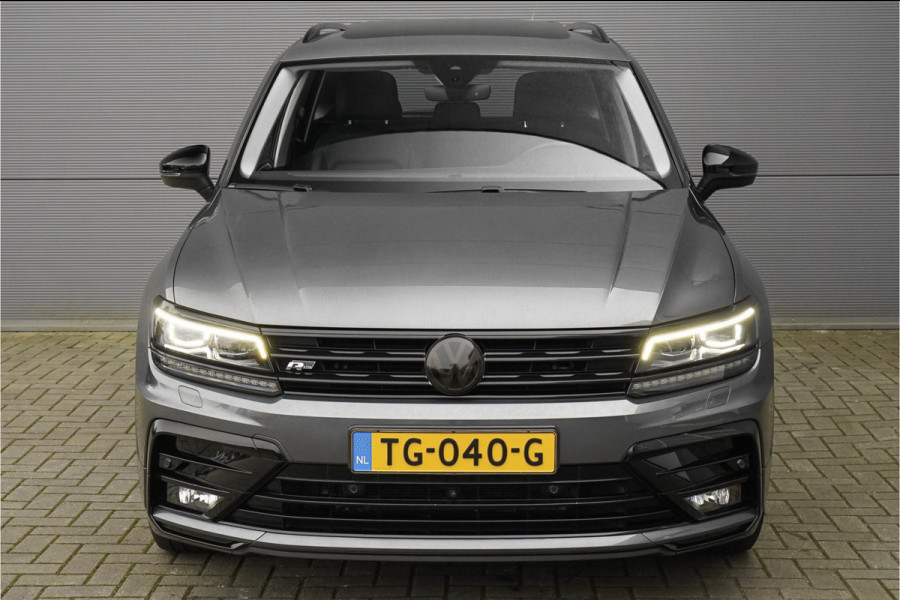 Volkswagen Tiguan 1.4 TSI R-Line Pano ACC Leder Trekhaak 20"