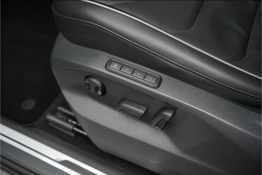 Volkswagen Tiguan 1.4 TSI R-Line Pano ACC Leder Trekhaak 20"