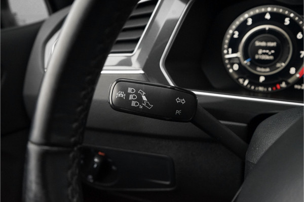 Volkswagen Tiguan 1.4 TSI R-Line Pano ACC Leder Trekhaak 20"