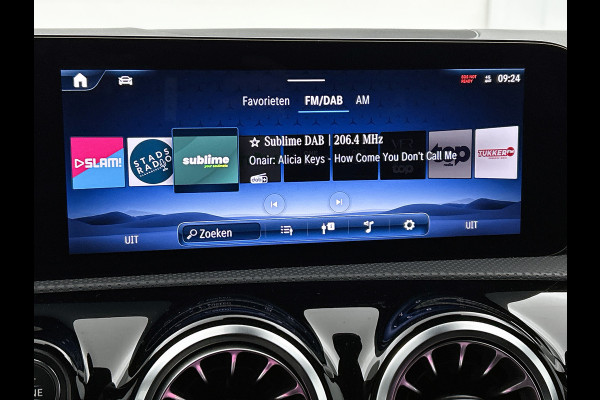 Mercedes-Benz CLA-Klasse Shooting Brake 250 e Star Edition AMG Line | Night Pakket | Sfeerverlichting | Ledkoplampen | Apple CarPlay | Keyless-Go | Inclusief 24 maanden MB Certified garantie voor Europa.