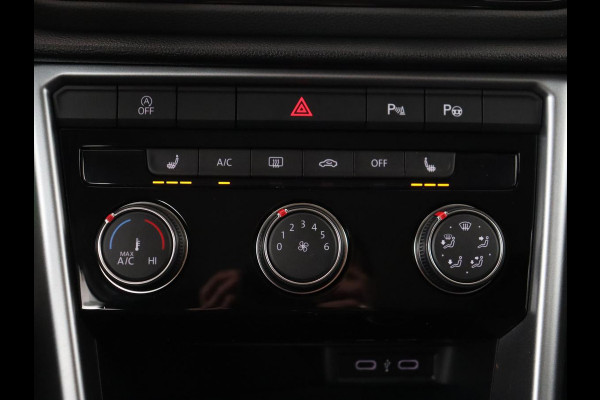 Volkswagen T-Roc 1.0 TSI Life | Stoelverwarming | Carplay | Adaptive cruise | Virtual Cockpit | Full LED | Park Assist | Airco | Bluetooth