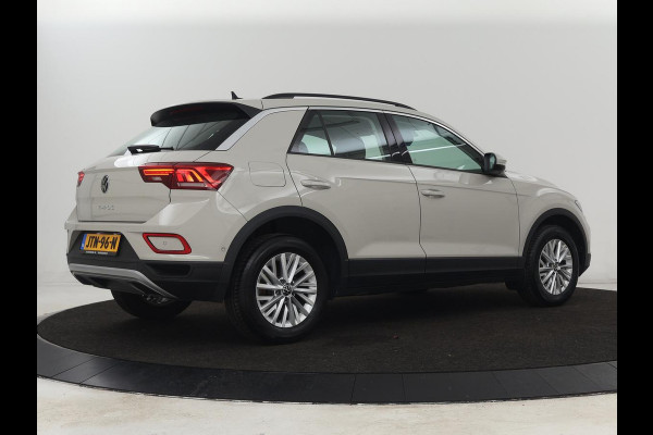 Volkswagen T-Roc 1.0 TSI Life | Stoelverwarming | Carplay | Adaptive cruise | Virtual Cockpit | Full LED | Park Assist | Airco | Bluetooth