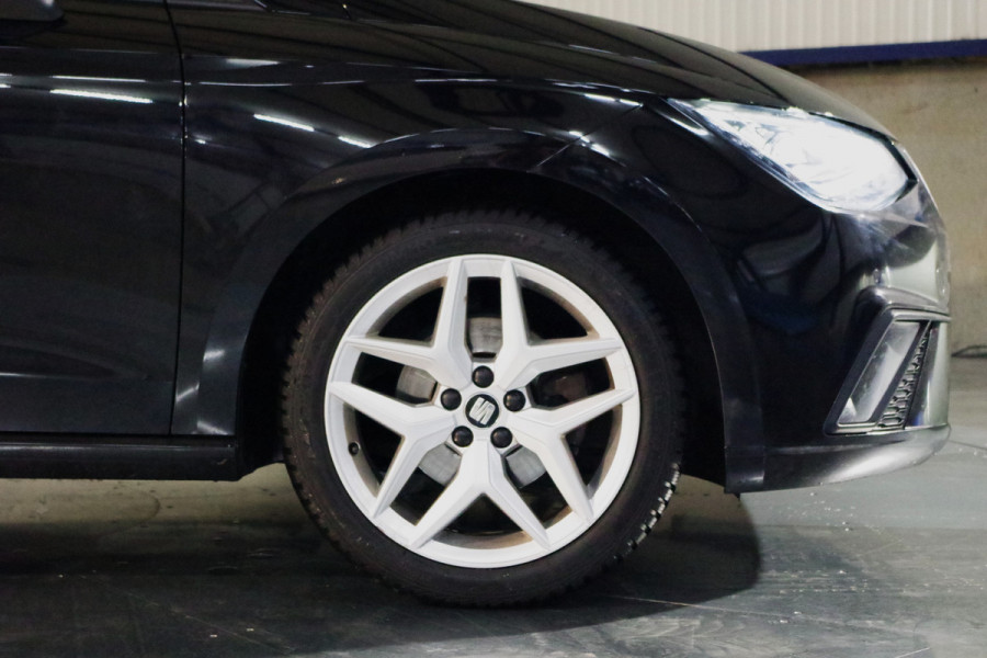 Seat Ibiza 1.0 TSI 110 PK Automaat FR Limited Edition, Panoramadak, Trekhaak, Camera, Stoelverwarming,