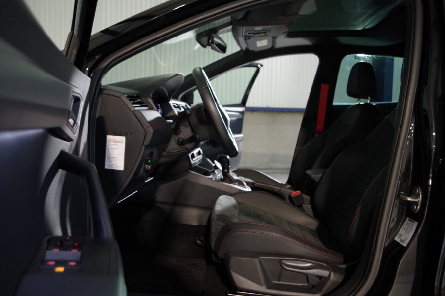 Seat Ibiza 1.0 TSI 110 PK Automaat FR Limited Edition, Panoramadak, Trekhaak, Camera, Stoelverwarming,