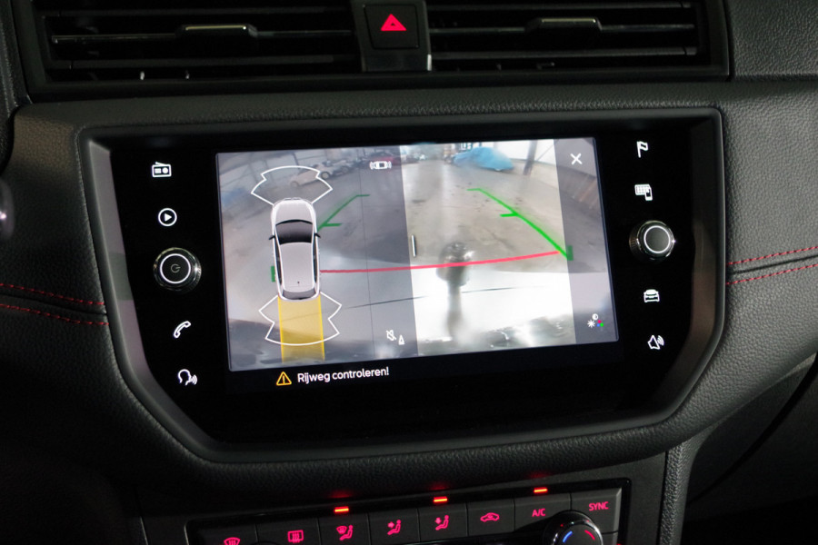 Seat Ibiza 1.0 TSI 110 PK Automaat FR Limited Edition, Panoramadak, Trekhaak, Camera, Stoelverwarming,