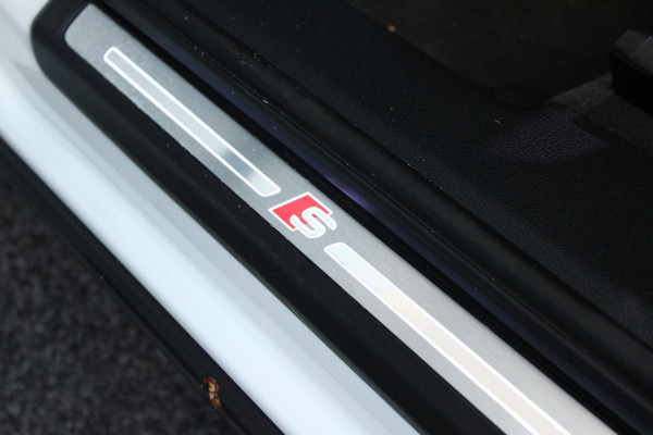 Audi Q3 45 TFSIe 245PK S-TRONIC S-LINE HYBRID LED/VIRTUAL/PDC/CARPLAY