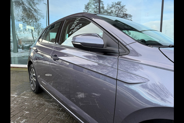 Volkswagen Polo 1.0 TSI Life Business - Automaat - Media Apple/Android - Parkeersensoren - Climate