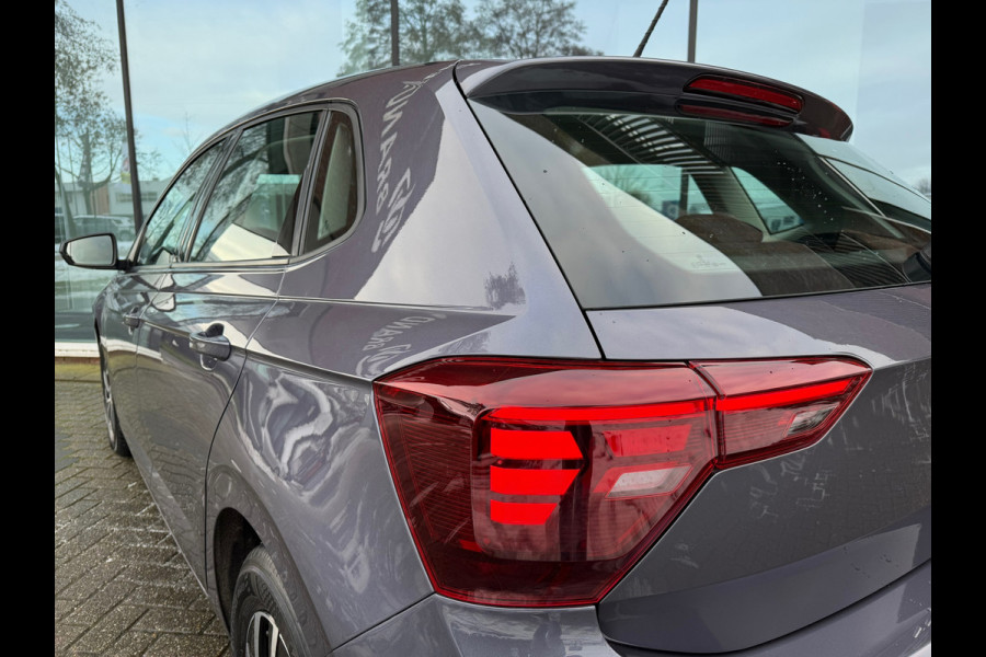 Volkswagen Polo 1.0 TSI Life Business - Automaat - Media Apple/Android - Parkeersensoren - Climate