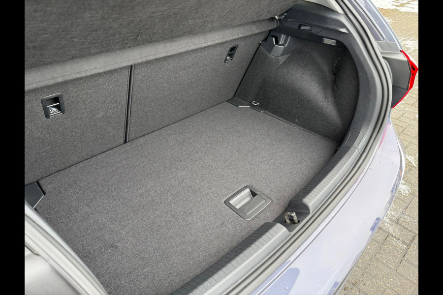 Volkswagen Polo 1.0 TSI Life Business - Automaat - Media Apple/Android - Parkeersensoren - Climate