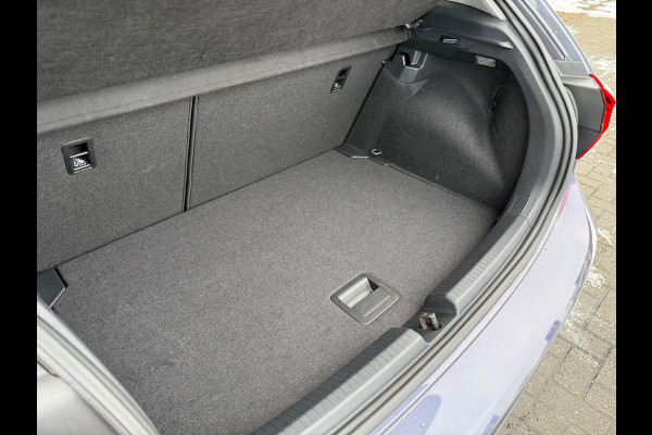 Volkswagen Polo 1.0 TSI Life Business - Automaat - Media Apple/Android - Parkeersensoren - Climate