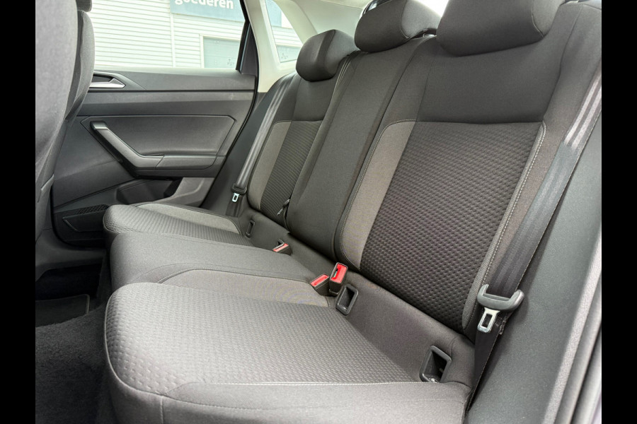 Volkswagen Polo 1.0 TSI Life Business - Automaat - Media Apple/Android - Parkeersensoren - Climate