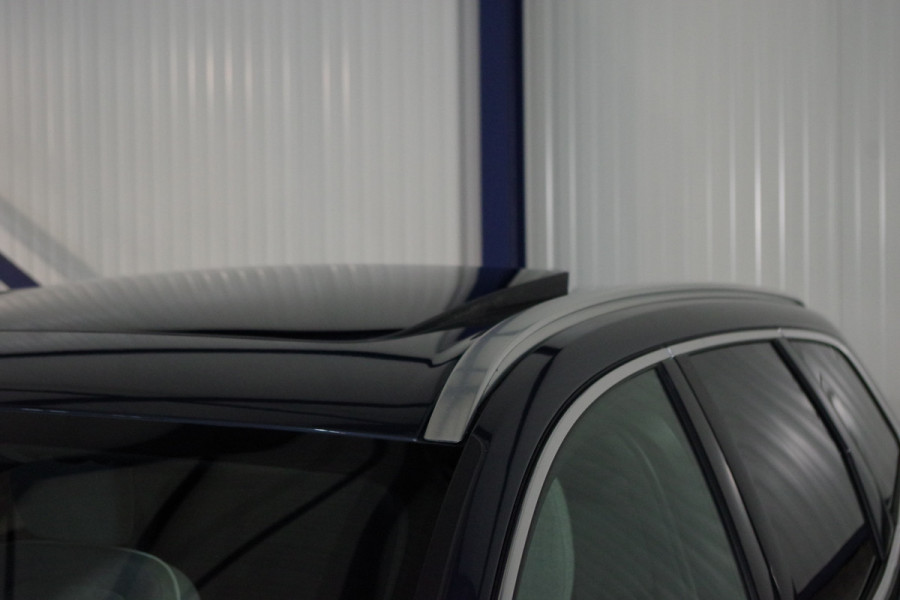 Volvo XC60 2.0 T8 Plug-in Hybrid 456 PK AWD Ultimate Bright, Long Range, Panoramadak, Wol Interieur, Trekhaak, 360 Camera,