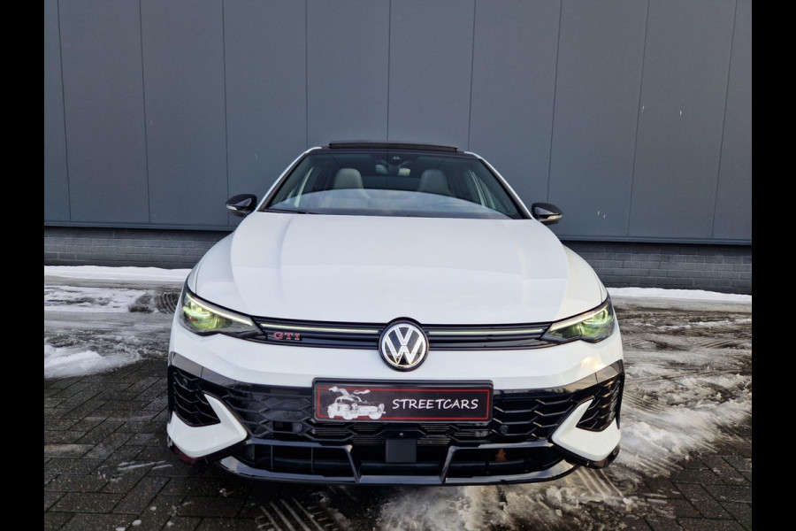 Volkswagen Golf 8.5 2.0 TSI GTI Clubsport /Akrapovic /HUD /H&K