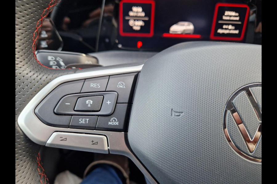 Volkswagen Golf 8.5 2.0 TSI GTI Clubsport /Akrapovic /HUD /H&K