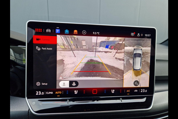 Volkswagen Golf 8.5 2.0 TSI GTI Clubsport /Akrapovic /HUD /H&K