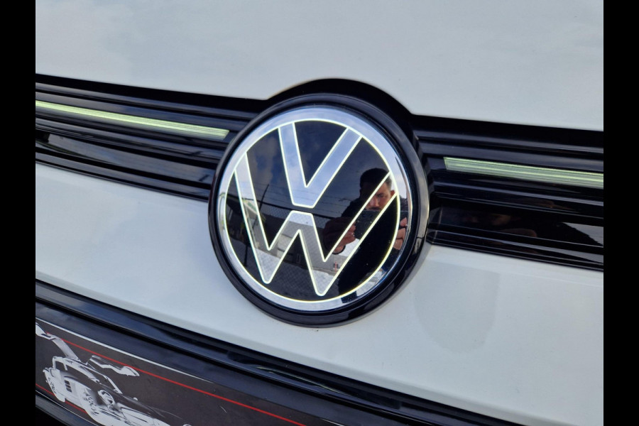 Volkswagen Golf 8.5 2.0 TSI GTI Clubsport /Akrapovic /HUD /H&K