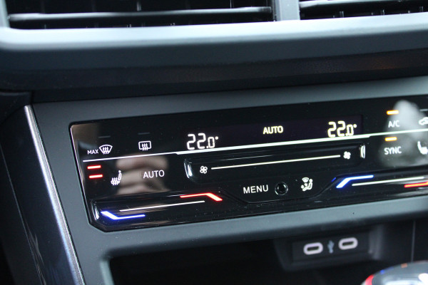 Volkswagen Polo 2.0 TSI GTI TSI 210PK DSG GTI-SPORT LED/CARPLAY/PDC FABRIEKS GARANTIE