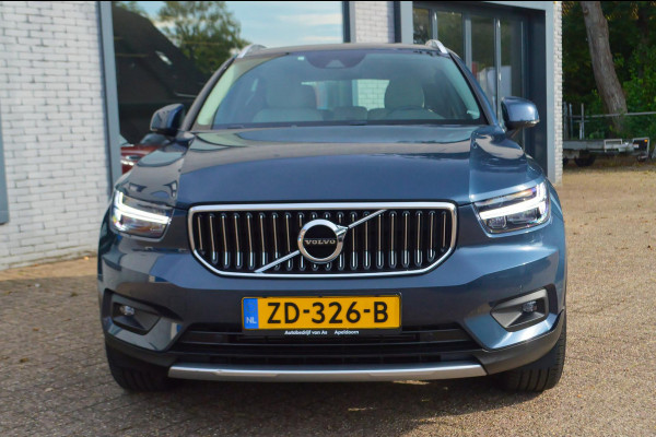 Volvo XC40 2.0 T4 Inscription | Wegklapbare trekhaak | Denim Blue + Beige leder | Stoelverwarming