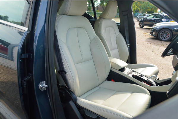 Volvo XC40 2.0 T4 Inscription | Wegklapbare trekhaak | Denim Blue + Beige leder | Stoelverwarming