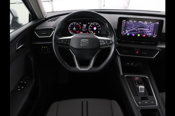Seat Leon 1.0 eTSI Style | Trekhaak | Camera | Carplay | Full LED | Navigatie | Cruise control | Parkeerhulp | Climate control | Bluetooth