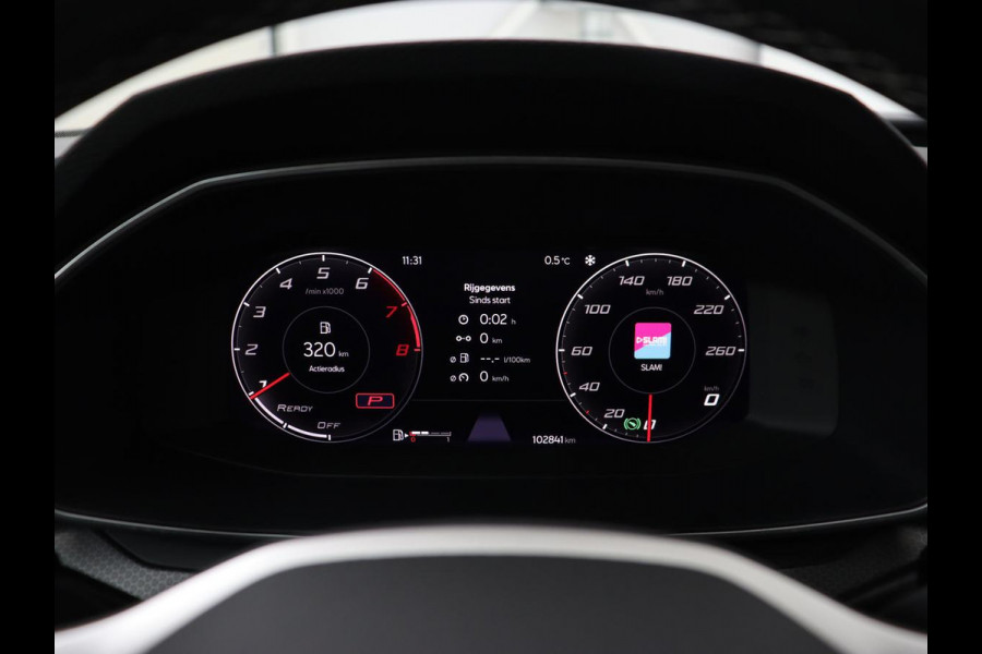 Seat Leon 1.0 eTSI Style | Trekhaak | Camera | Carplay | Full LED | Navigatie | Cruise control | Parkeerhulp | Climate control | Bluetooth