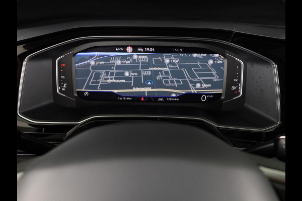 Volkswagen Polo 1.0 TSI R-Line Business 95PK | Panoramadak | Camera | Stoelverwarming | Verlengde garantie | Digitaal dashboard