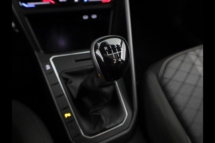 Volkswagen Polo 1.0 TSI R-Line Business 95PK | Panoramadak | Camera | Stoelverwarming | Verlengde garantie | Digitaal dashboard