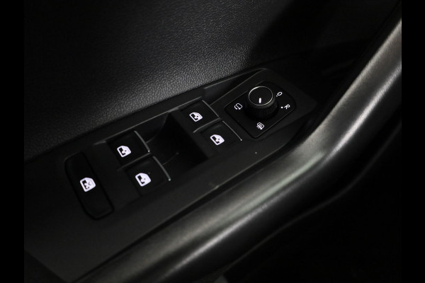 Volkswagen Polo 1.0 TSI R-Line Business 95PK | Panoramadak | Camera | Stoelverwarming | Verlengde garantie | Digitaal dashboard