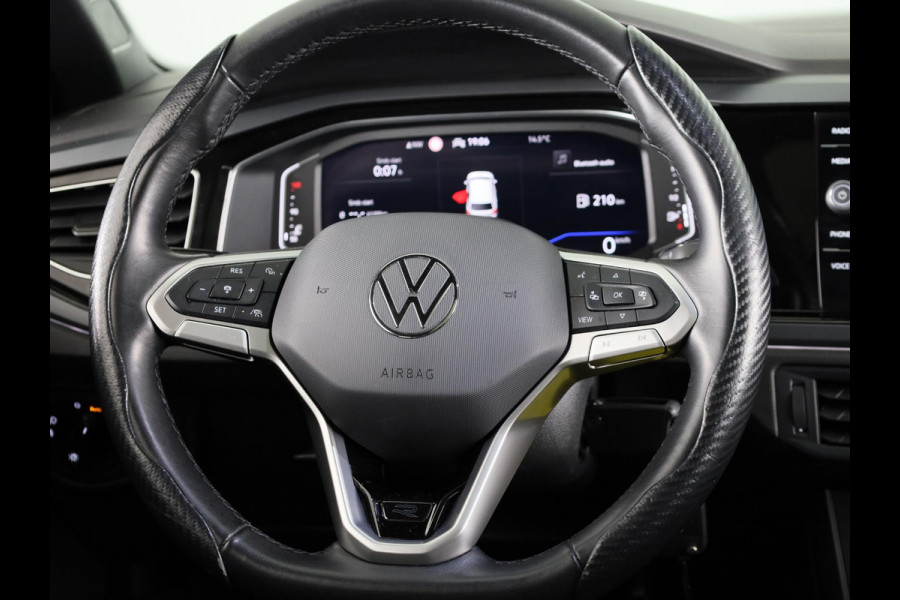 Volkswagen Polo 1.0 TSI R-Line Business 95PK | Panoramadak | Camera | Stoelverwarming | Verlengde garantie | Digitaal dashboard