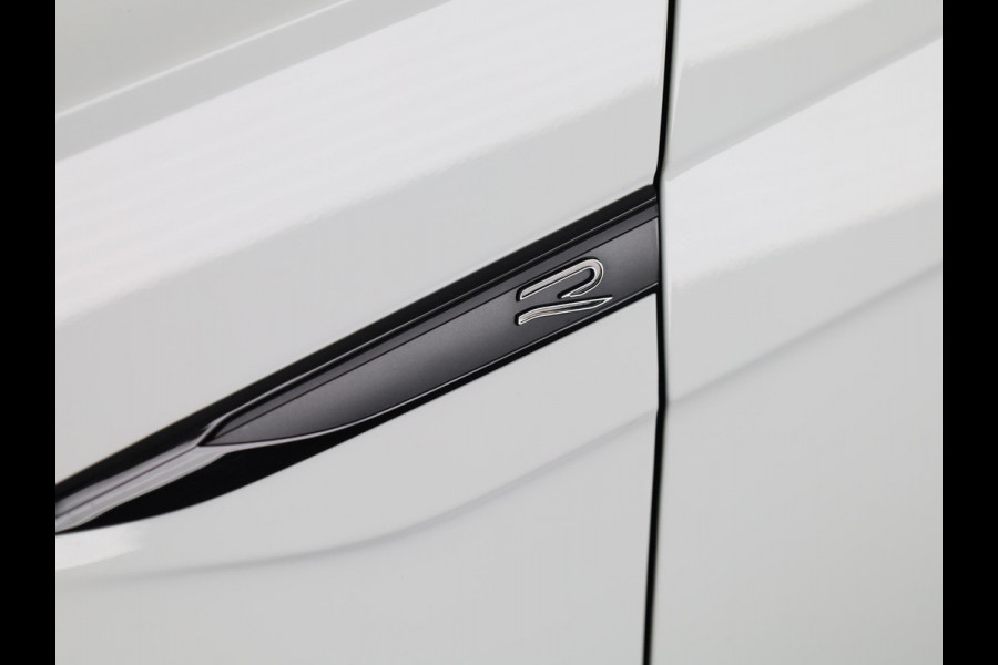 Volkswagen Polo 1.0 TSI R-Line Business 95PK | Panoramadak | Camera | Stoelverwarming | Verlengde garantie | Digitaal dashboard