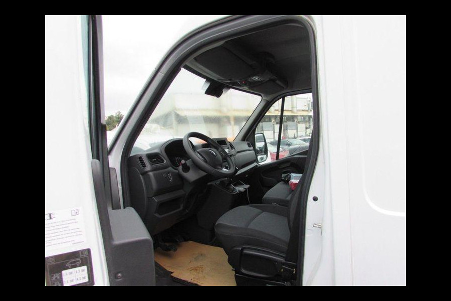 Renault Master T33 2.3 dCi 135 L2H2 Comfort 135pk | Airco | Cruise Controle | BPM vrij | Compleet ingericht, incl. werkbank!