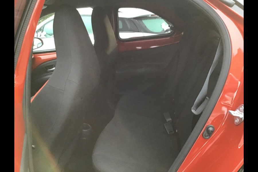 Toyota Aygo X 1.0 VVT-i S-CVT Pulse Apple/Cruise/camera/stoelverw