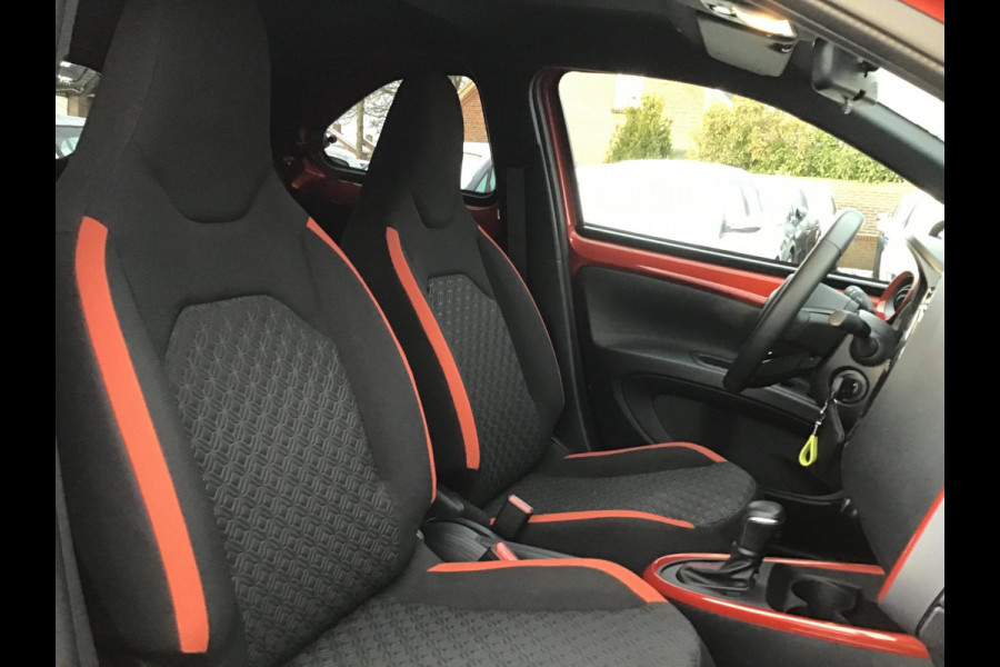 Toyota Aygo X 1.0 VVT-i S-CVT Pulse Apple/Cruise/camera/stoelverw