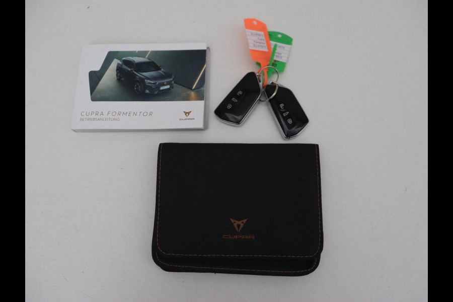 CUPRA Formentor 1.4 eHybrid VZ | 245pk | Stoelverwarming | Adaptive cruise | Memory | Camera | Navigatie | Sfeerverlichting | Keyless | Full LED | Sportstoelen | PHEV | Plug In