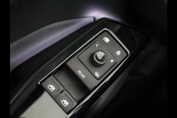 Volkswagen ID.3 First 58 kWh 204 PK | Steunhaak | Navigatie | Parkeersensoren | Stoelverwarming