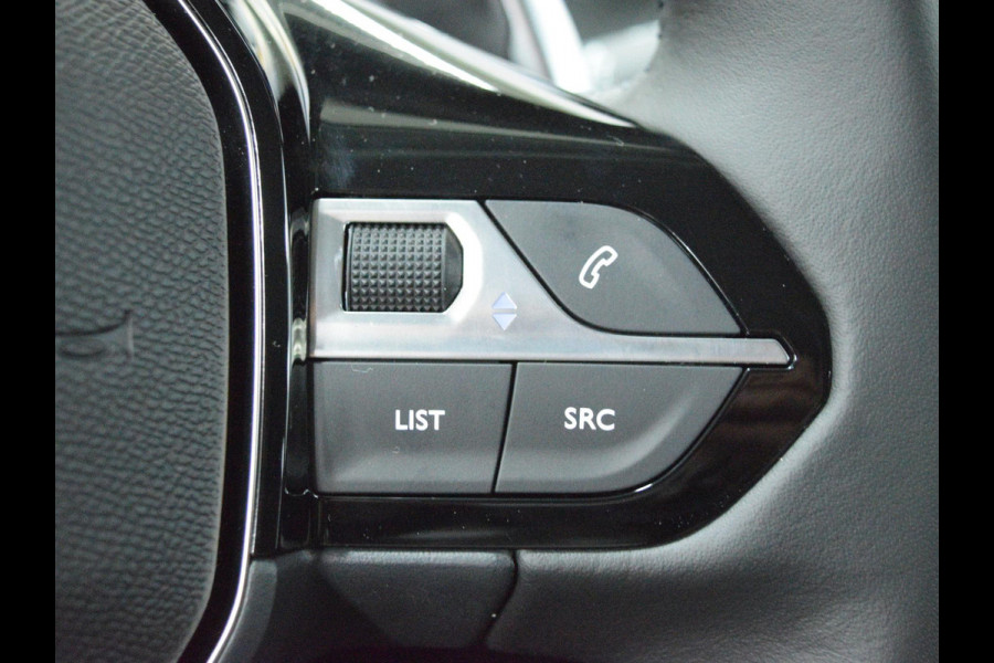 Peugeot 208 1.2 Hybrid 110 e-DCS6 Allure Private lease actie: € 376,- p/m o.b.v 48 mnd en 5.000 km per jaar  ACHTERUITRIJCAMERA MET SENSOREN | NAVIGATIE & CARPLAY | E.C.C. |