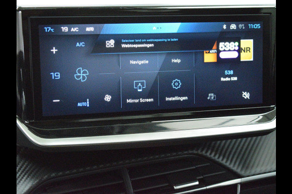 Peugeot 208 1.2 Hybrid 110 e-DCS6 Allure | Private lease actie: € 376,- p/m o.b.v. 48 mnd en 5.000 km per jaar| camera + sensoren V+A | navigatie | cruise control | carplay | E.C.C.