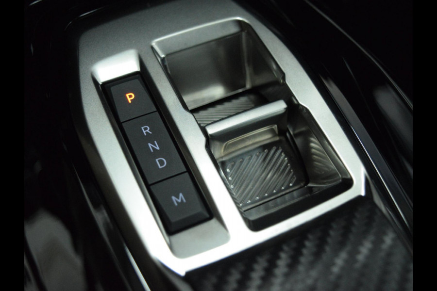 Peugeot 208 1.2 Hybrid 110 e-DCS6 Allure | Private lease actie: € 376,- p/m o.b.v. 48 mnd en 5.000 km per jaar| camera + sensoren V+A | navigatie | cruise control | carplay | E.C.C.