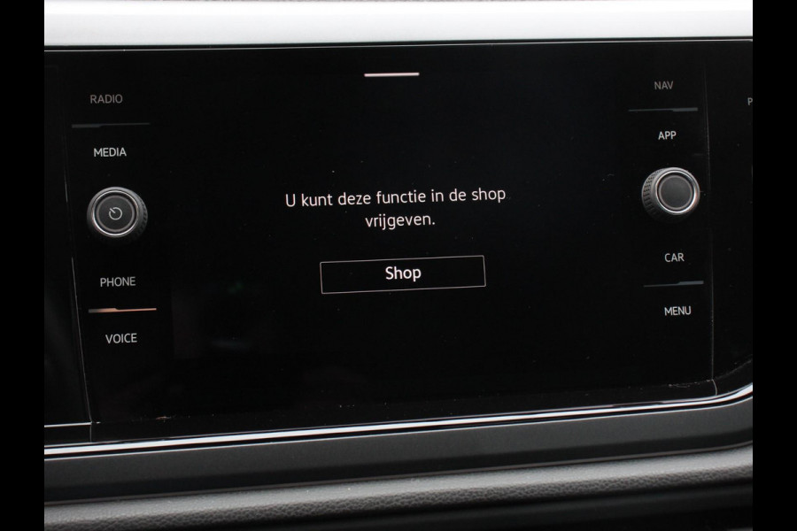 Volkswagen Polo 1.0 TSI R-Line DSG Navigatie App Connect Climate Control DAB LED Parkeer sensoren Cruise control adaptive Lichtmetalen velgen