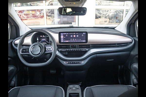 Fiat 500E 42 kWh | 17% Bijtelling | Clima | Cruise | Pack Winter | BSM | 16" | LED | Apple Carplay