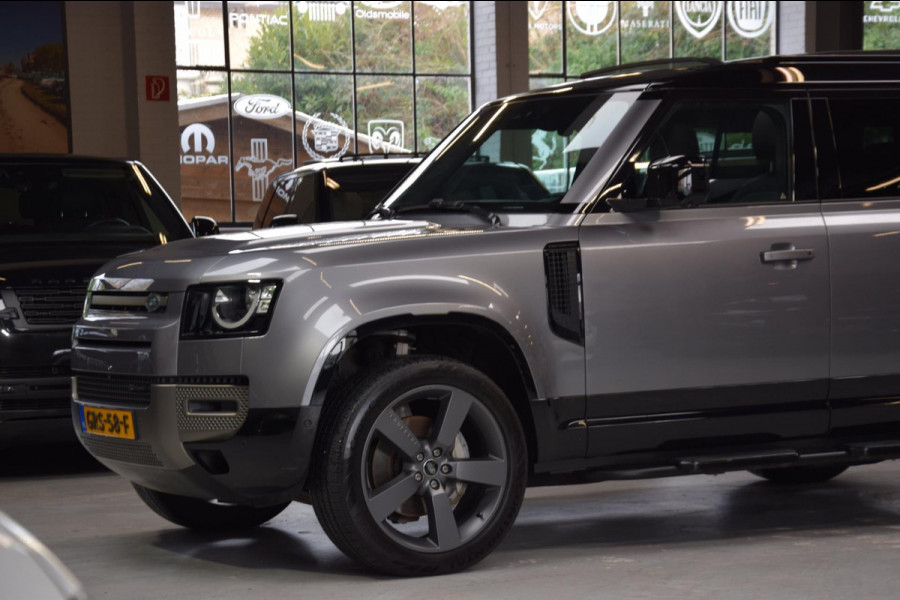 Land Rover Defender 110 3.0 D300 110 X-Dynamic 6-Cill Panoramadak|Lane-Assist|5-pers|22 inch|301pk!!