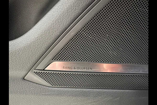 Audi RS6 quattro PANO, 4WS, Carbon (Fabrieks garantie tot 2026)