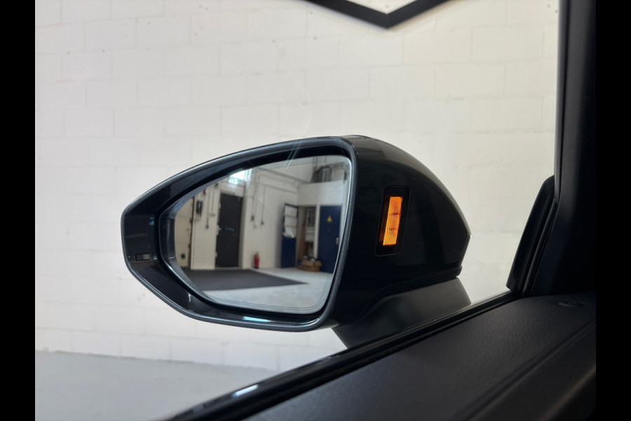 Audi RS6 quattro PANO, 4WS, Carbon (Fabrieks garantie tot 2026)