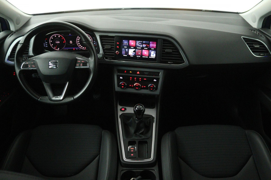 Seat ✅ Leon ST 1.5 TSI Xcellence Business Intense (DIGITALE COCKPIT, CRUISE CONTROL, NAVIGATIE CARPLAY, PARKEERSENSOREN)