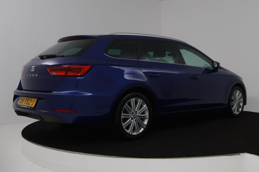 Seat ✅ Leon ST 1.5 TSI Xcellence Business Intense (DIGITALE COCKPIT, CRUISE CONTROL, NAVIGATIE CARPLAY, PARKEERSENSOREN)