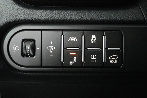 Kia Ceed Sportswagon 1.5 T-GDi DynamicPlusLine (TREKHAAK, STOEL/STUUR VERWARMING, ACHTERUITRIJCAMERA, LANE-ASSIST, SENSOREN)