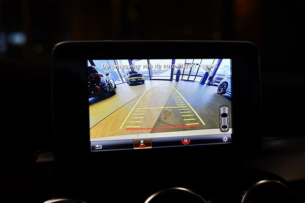 Mercedes-Benz C-Klasse 180 AMG-Line. Pano, Burmester, Camera, Sfeer, 9-Traps, Diamond White Pearl!